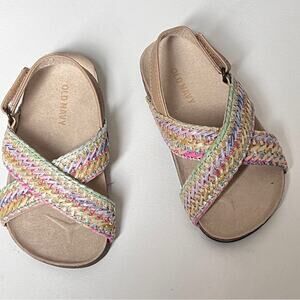 Old Navy  Mixed Material Girls Cross-Strap Sandals  Sz 7
